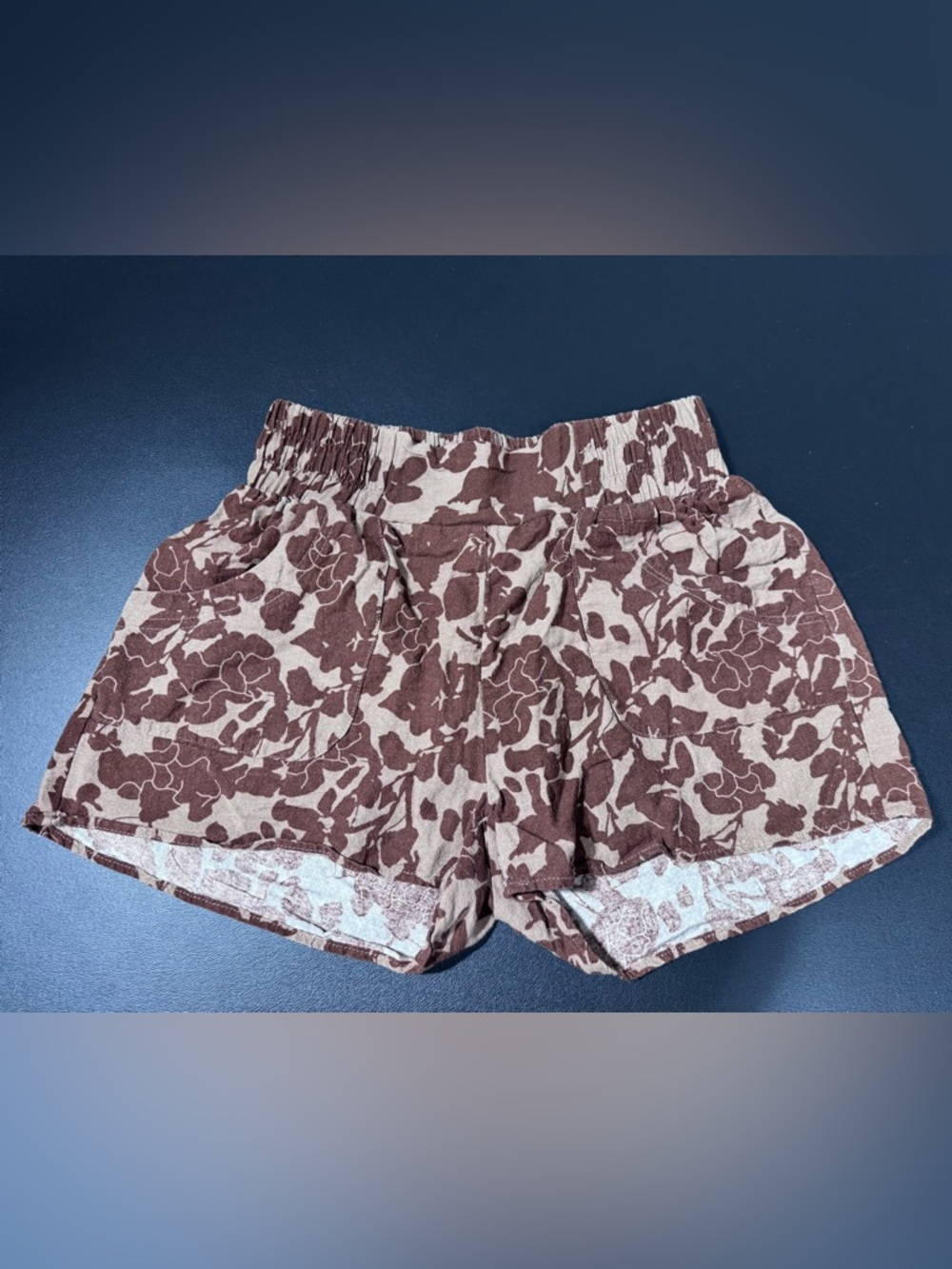 Pink Lily Floral Elastic Waist Shorts - Brown/Cream